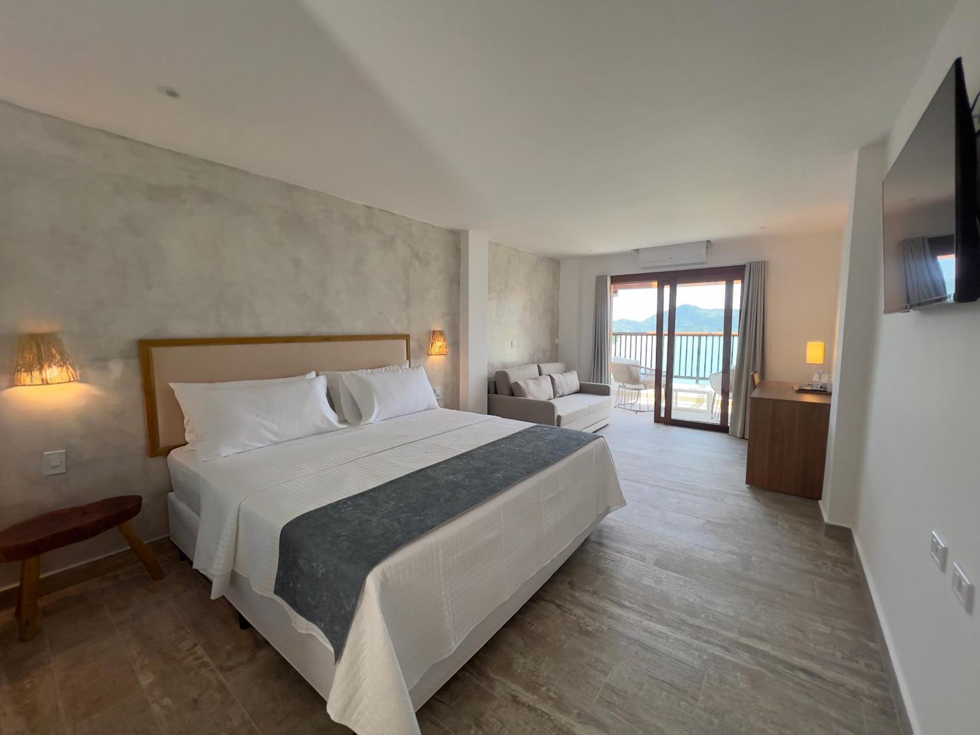 Catalina Hotel